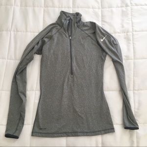 Nike fitted half zip
